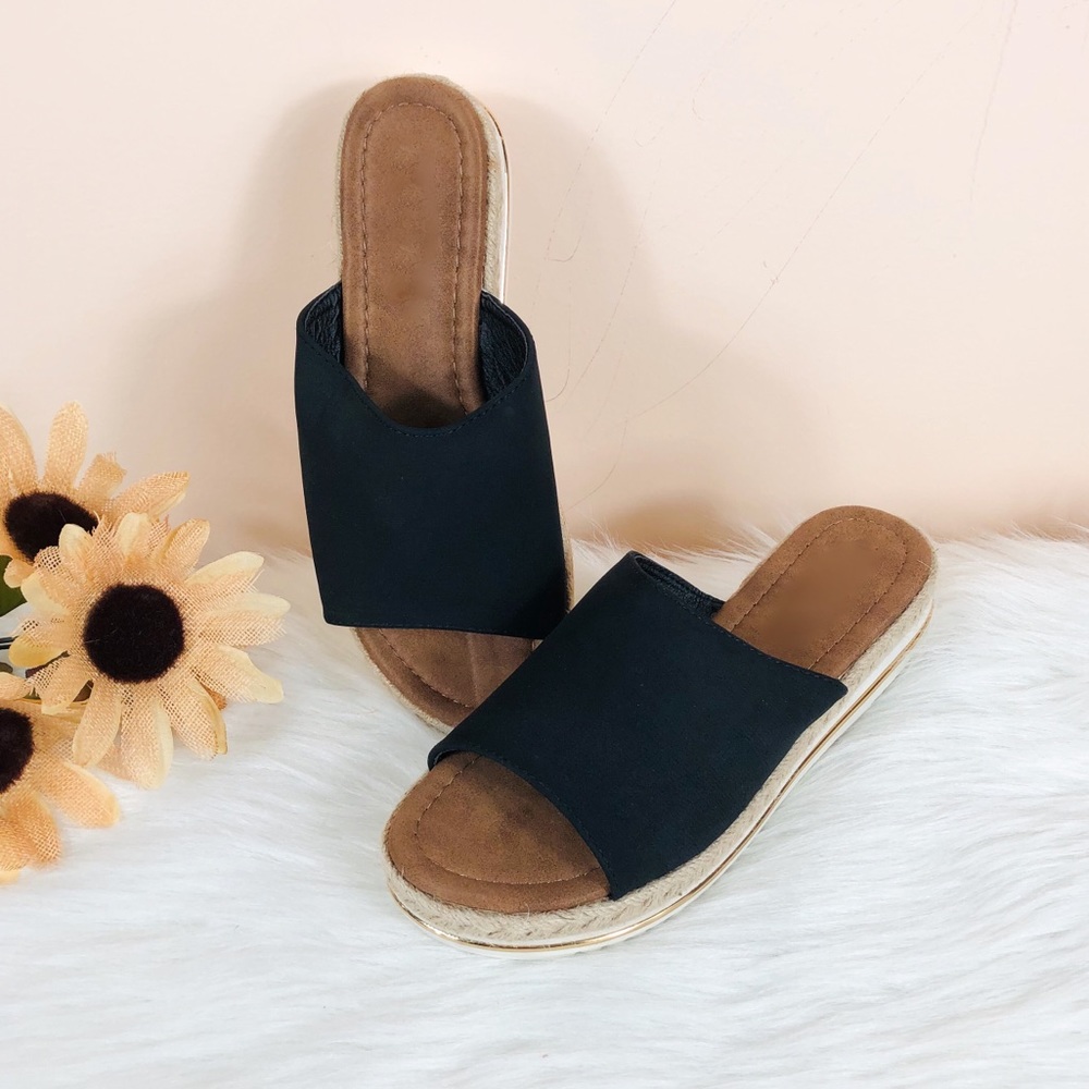 NEW‼️BLACK ESPADRILLE SLIP ON SANDALS- shoe